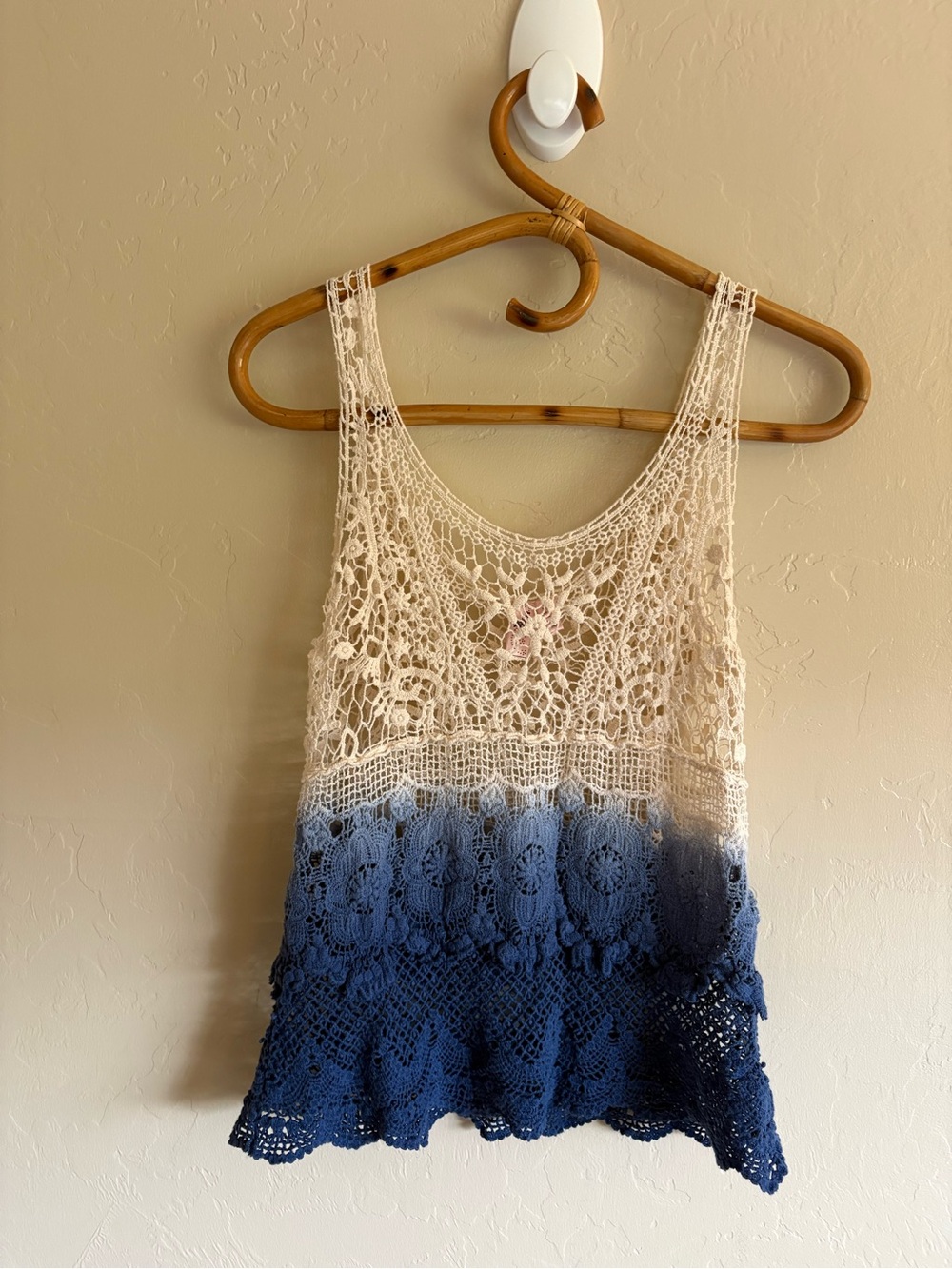 2016 Dolled Up Crochet Lace Ombré Cream & Blue Loose Fit Boho Style Tank Top M